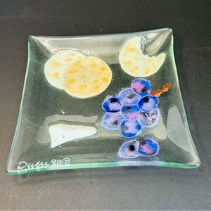 Fused Glass Art Glass Cheese Crackers Grapes Design Plate‎ Signed 6.5 X 6.5 In.